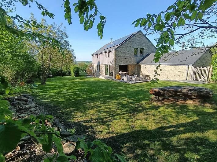 Location de vacances pour 14 personnes, avec piscine et sauna ainsi que jacuzzi et jardin dans Heyd