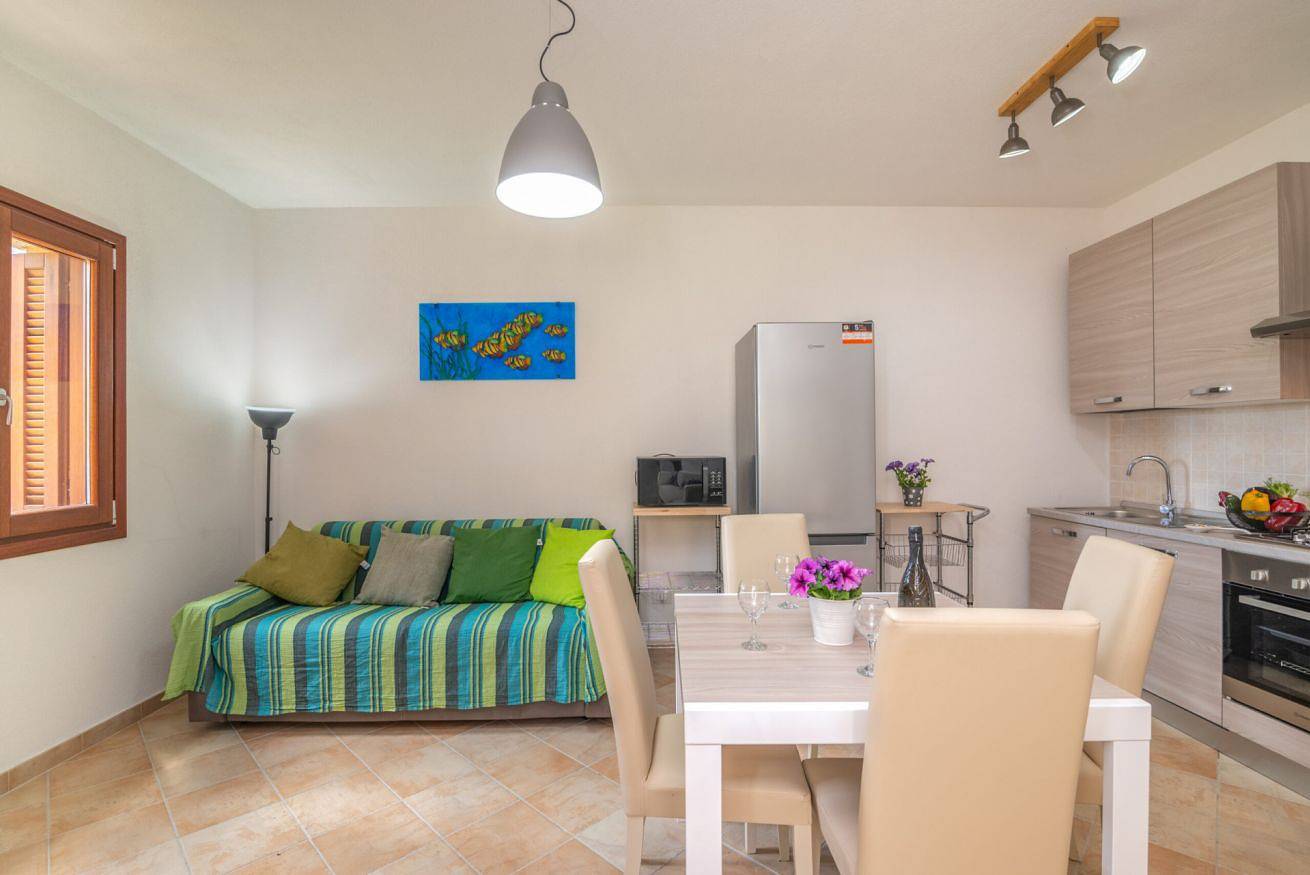 Apartamento entero, Apartamento de vacaciones para 6 personas con balcón/terraza in Case Peschiera-Lu Fraili, San Teodoro