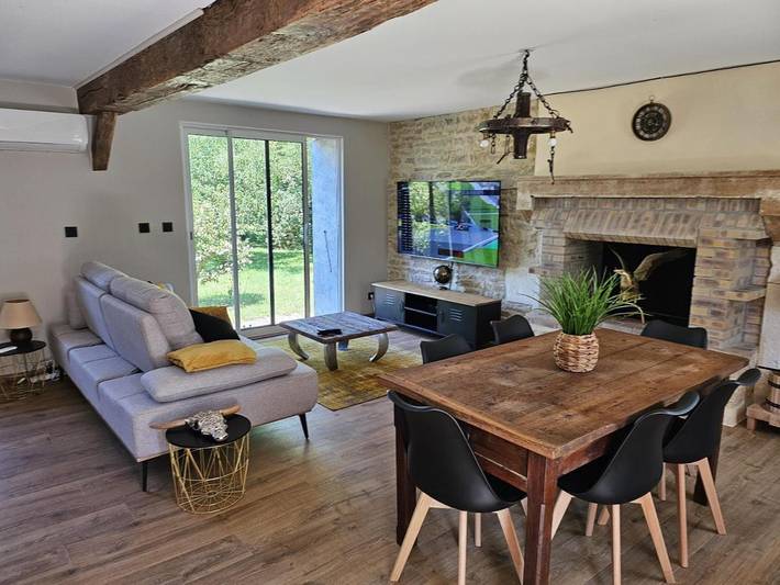 Location de vacances pour 6 personnes, avec Terrasse à Mars-sur-Allier