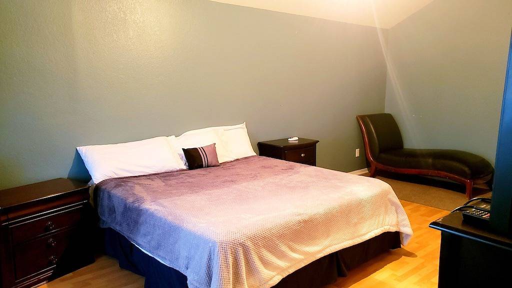 Amazing Retreat - Hou/Pearland/Missouri City- 4Bd/2.5Bt Home Beautiful Huge Yard in Houston, Fort Bend County