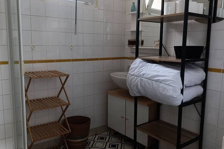 Ganze Wohnung, Le cocon de Neptune, studette just 20 m from the beach! in Arromanches-les-Bains, Bayeux und Umgebung