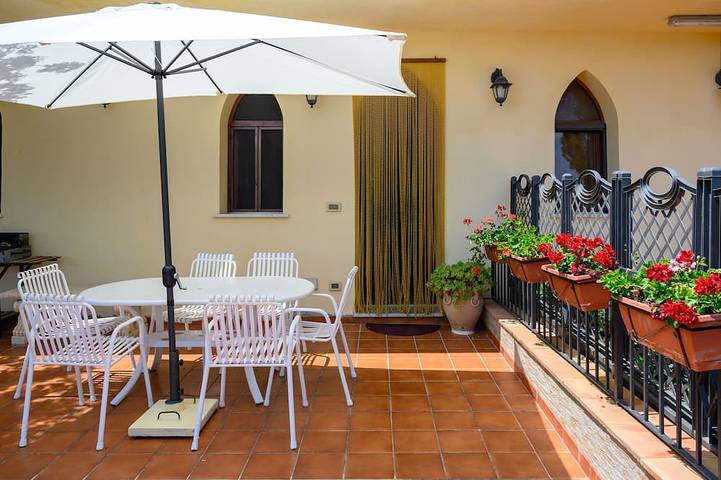Appartamento intero, Il Geranio in Castelbuono, Provincia di Palermo