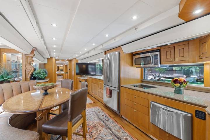 Chalet para 4 personas, con balcón además de vistas al lago y jardín - 1