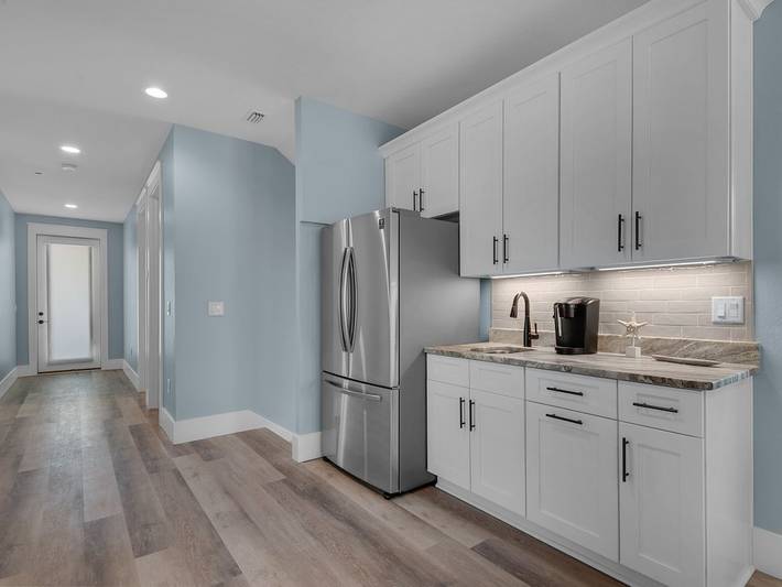 Vacation home for 18 people, with balcony in Destin