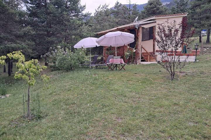 Gîte pour 2 personnes, avec terrasse et jardin à Saint-Auban
