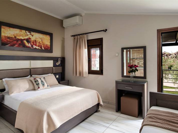 Ferienwohnung für 3 Personen, mit Garten und Pool - 1