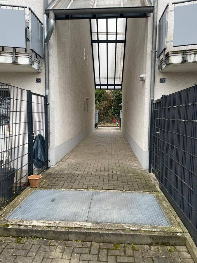 Ganze Wohnung, One-Bedroom Apartment in Bruchsal, Kraichgau