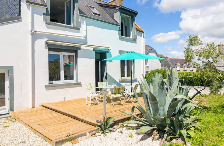 Ferienhaus für 6 Personen, mit Terrasse und Garten sowie Meerblick - 1