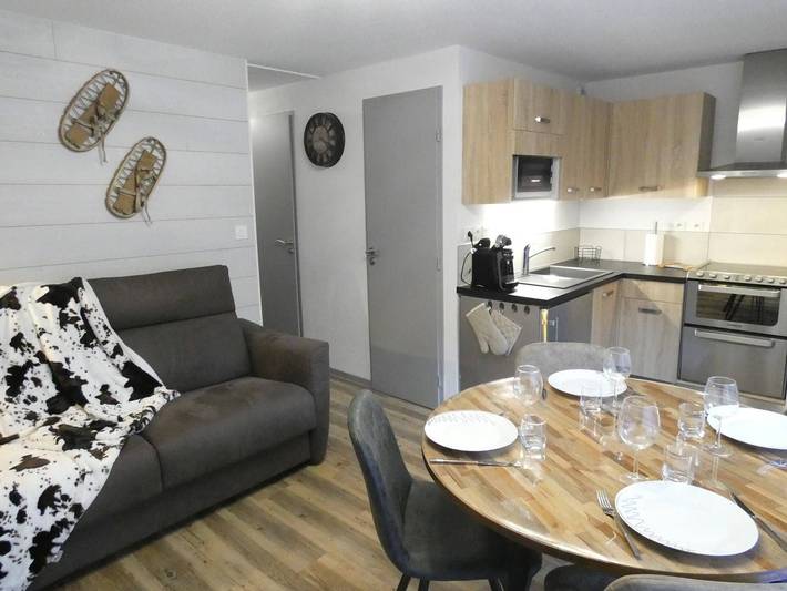 Appartement entier, Appartement T3 à Vignec - 6 personnes, balcon, Wifi, parking, casier à ski, 3 étoiles 🌟 in Vignec, Parc national des Pyrénées