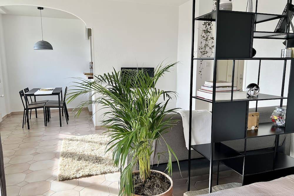 Entire apartment, Beautiful Park View apartment next to Un in Genève, Lake Geneva