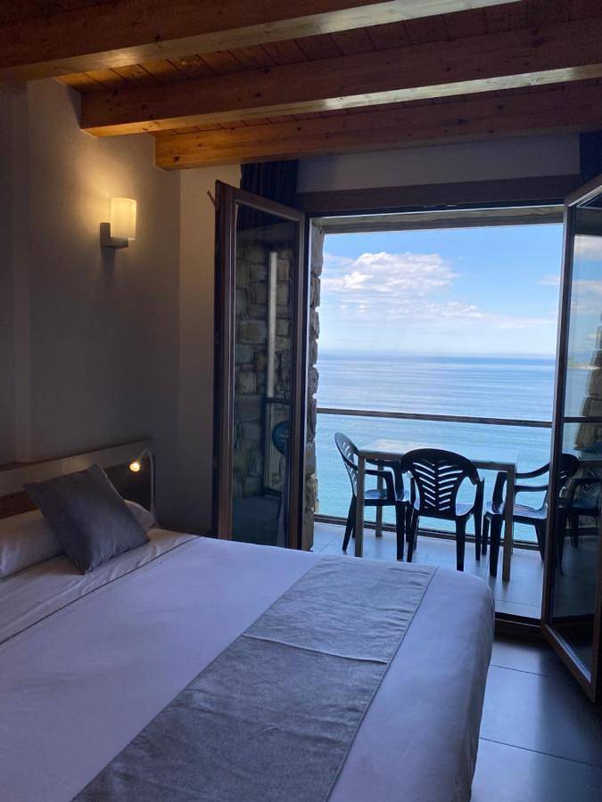 Casa rural para 2 personas, con terraza y vistas además de jardín y piscina en el País Vasco - 3