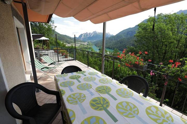 Ganze Wohnung, Terrasse Auf Den Dolomiten in Pieve di Cadore, Östliche Dolomiten