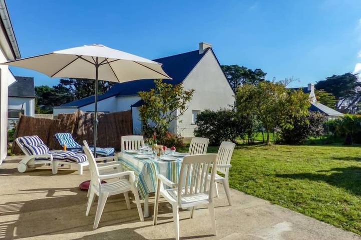 Location de vacances pour 8 personnes, avec terrasse dans Plage de Keraude