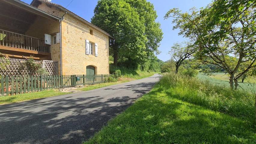 Maison de vacances pour 4 personnes, avec piscine ainsi que vue et jardin - 1