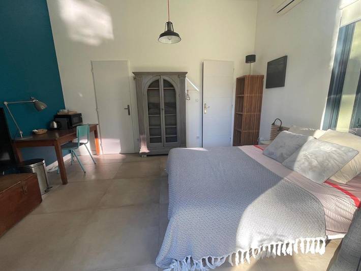 Maison d’hôte pour 3 personnes, avec vue ainsi que piscine et jardin à Castelnau-le-Lez - 3