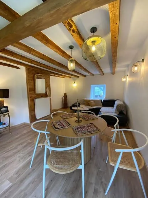 Apartamento de vacaciones para 4 personas, con vistas además de jardín y terraza - 1
