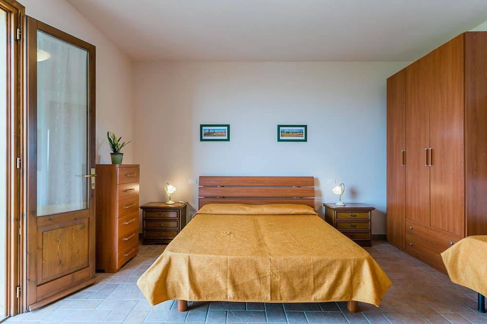 Ganze Wohnung, Gemütliche Wohnung mit Pool,  W-Lan, Klimaanlage, Tv, Innenhof, Haustiere erlaubt und Panoramablick in Castellina Marittima, Etruskische Küste