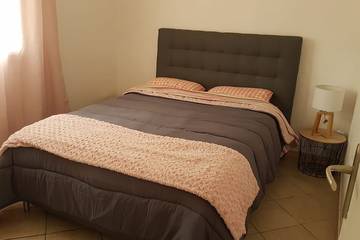 Cottage pour 6 Personnes dans Vallon-Pont-d'Arc, Ardèche, Photo 1