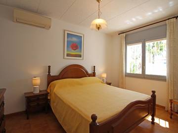 Villa pour 8 Personnes dans Castelló d'Empúries, Costa Brava, Photo 4