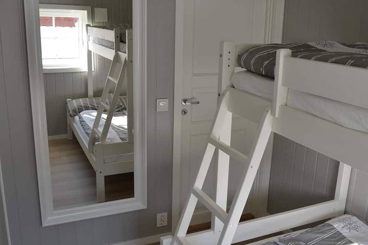 Fishing, swimming, hiking, relaxing, workation, and more (boats optional) in Bømlo