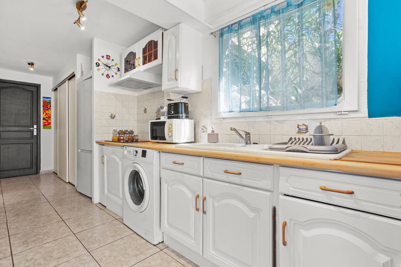 Vakantiehuis 'Maison D'Odette' met privéterras, wifi en airconditioning in Tourves, Brignoles region