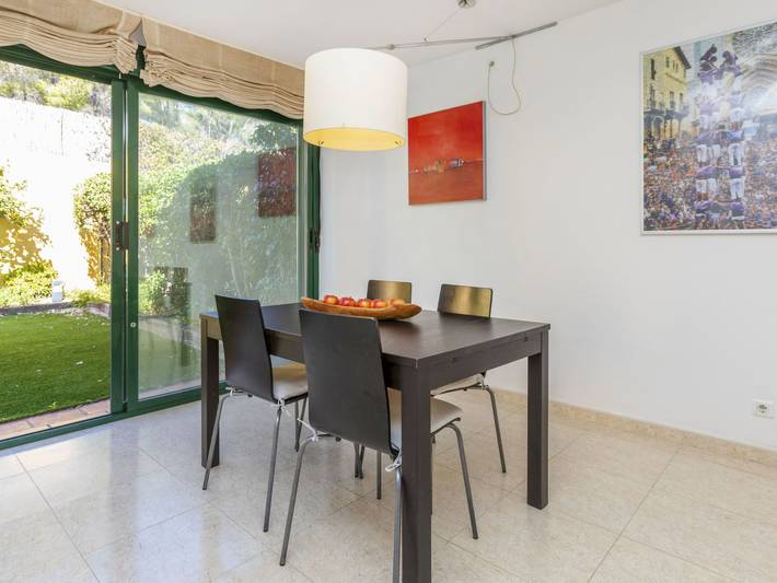 Ferienhaus für 6 Personen, mit Terrasse und Garten sowie Ausblick an der Costa Dorada - 4