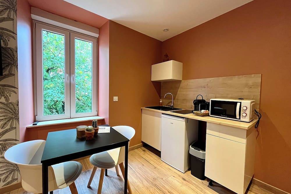 Appartement entier, Lescinqsuites/ Le Marrakech - Dabnb in Limoges, Région de Limoges