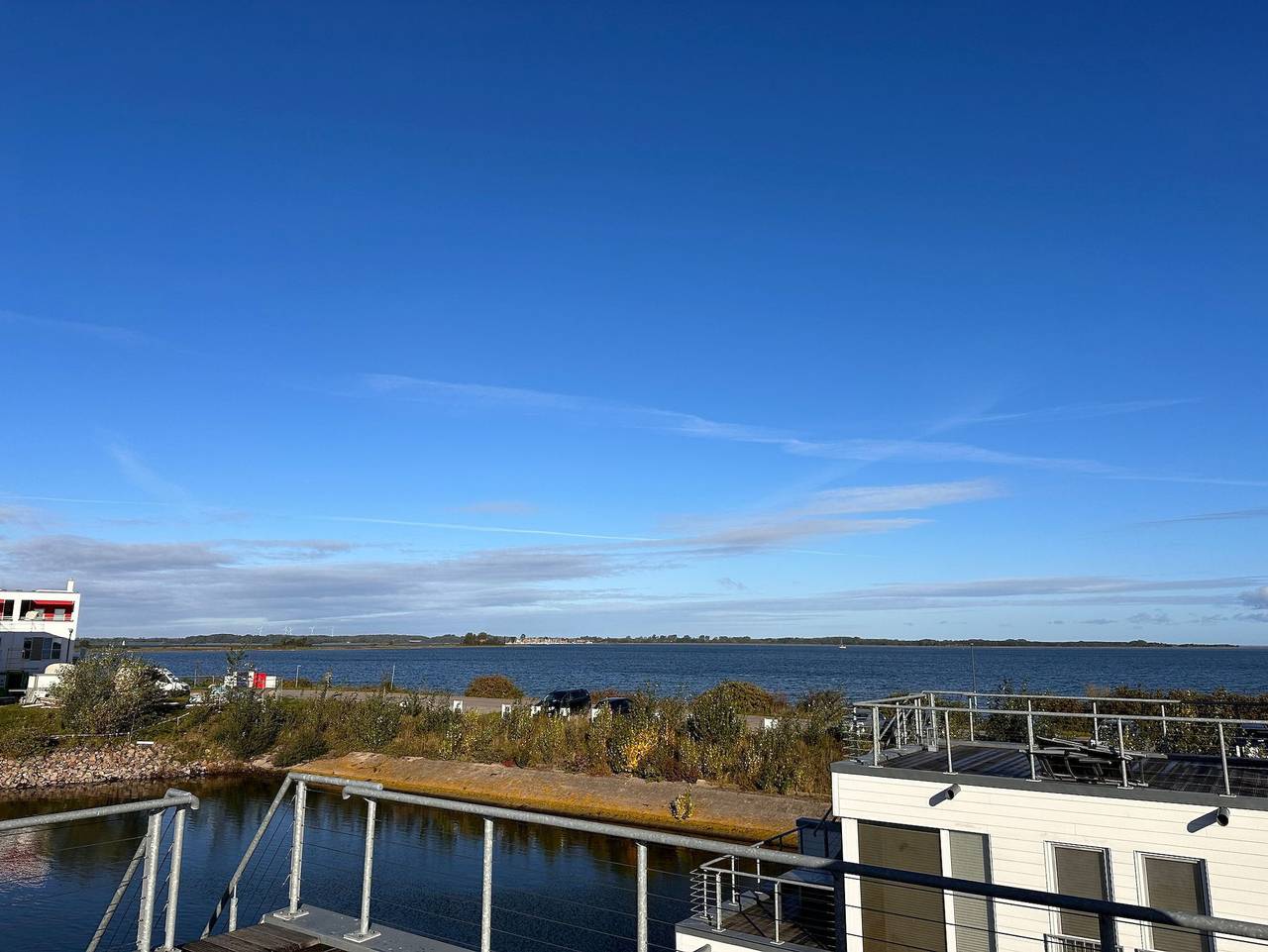 Schwimmendes Haus - An Bord Zwei - Schwimmendes Haus An Bord 2, Sauna, Bootsanleger, Meerblick in Olpenitz, Kappeln