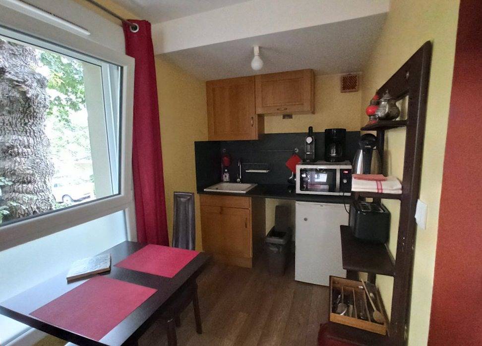 Studio entier, L'Orient - Appartements au Cadran Solaire in Nantes, Région de Nantes