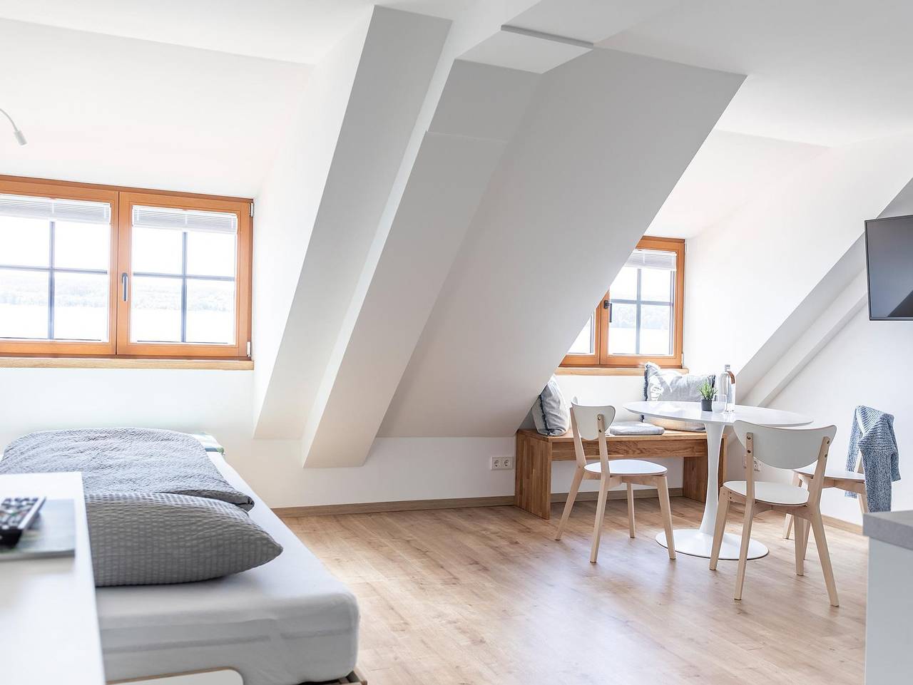 Ganze Ferienwohnung, Ferienwohnungen Seeelf - Luv Stay - water & anchor luv Apartment mit 2 Zimmern in Überlingen, Obersee (Bodensee)