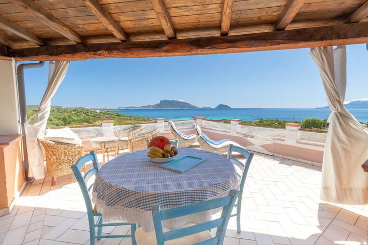 Gîte pour 6 personnes, avec Terrasse à Golfo Aranci - 2