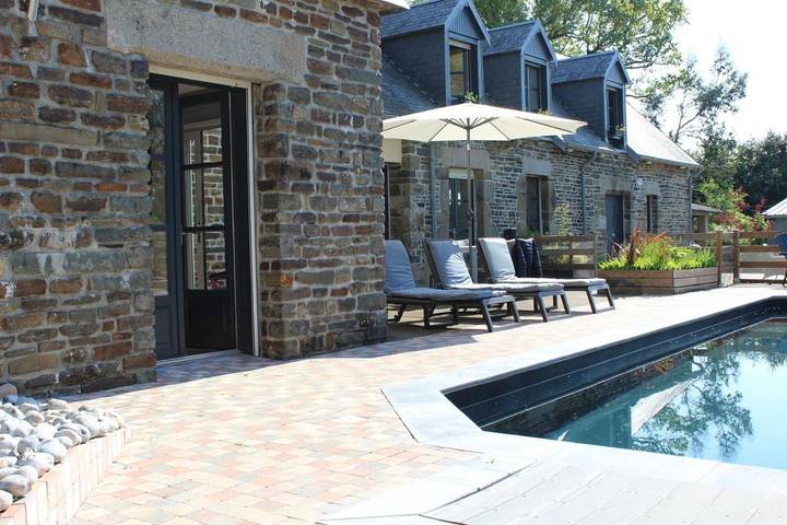 Maison d’hôte pour 2 personnes, avec jardin ainsi que piscine et vue dans la Manche - 2