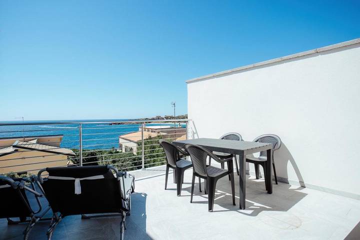 Ferienhaus für 4 Personen, mit Balkon und Terrasse sowie Ausblick