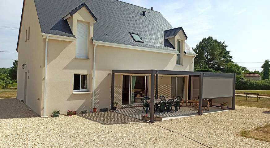 Chambre d’hôte pour 4 personnes, avec jardin à Orbigny