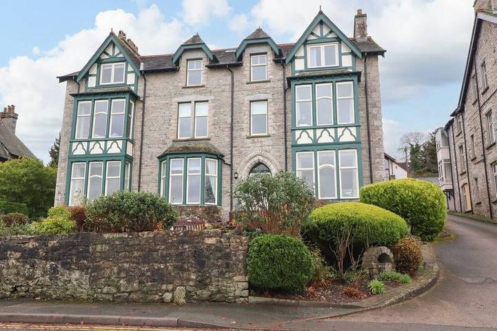 Holiday rental for 3 people, with garden in Arnside