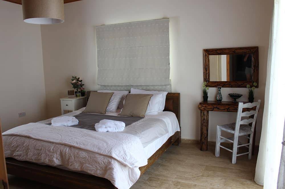 Die Villa befindet sich in einer ruhigen Sackgasse in Karsiyaka in der Nähe von Kyrenia. in Nordzypern