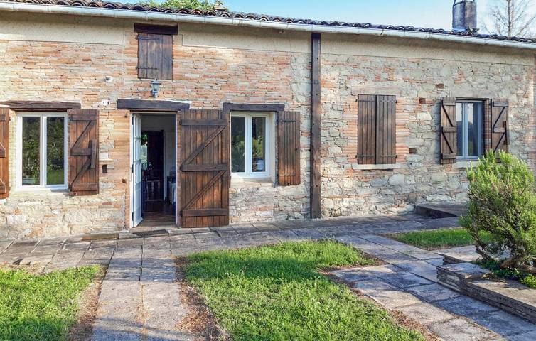 Location de vacances pour 6 personnes, avec piscine et terrasse à Monclar-de-Quercy - 2