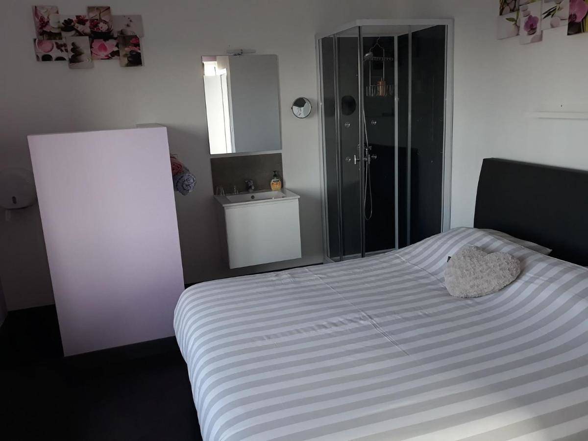 Deluxe Double Room with Shower in Cerexhe-Heuseux, Soumagne