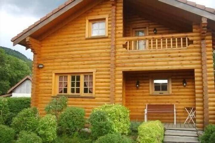 Gîte pour 6 personnes, avec Balcon ainsi que Jacuzzi et Jardin dans Saut Du Bouchot