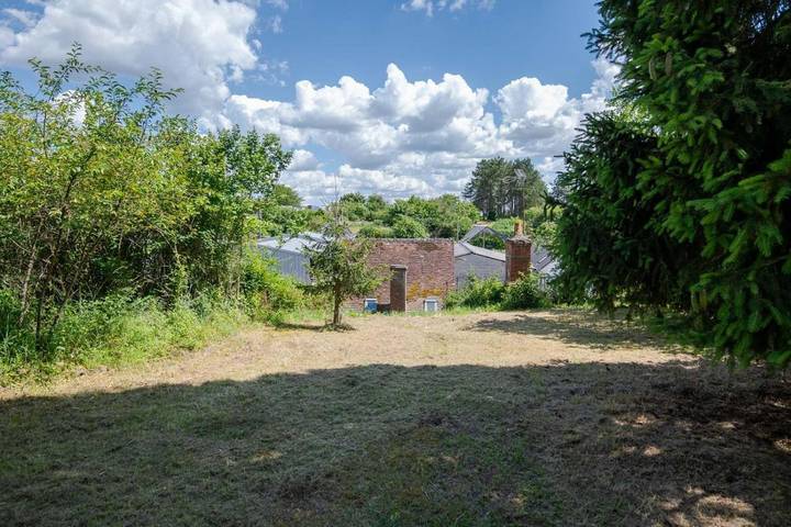 Gîte pour 4 personnes, avec jardin ainsi que vue et terrasse à Noizay - 2