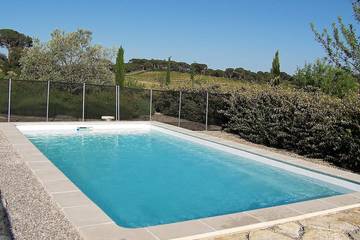 Cottage pour 8 personnes, avec terrasse ainsi que jardin et jacuzzi à Cesseras
