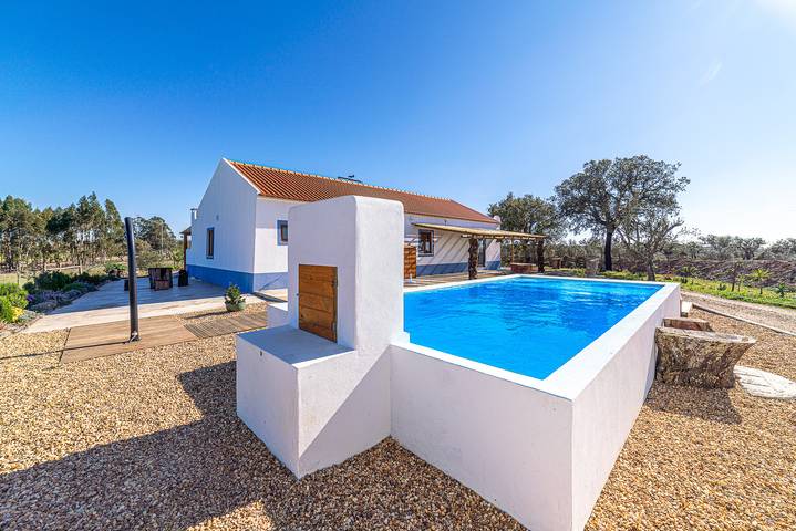 Villa para 20 pessoas, com terraço e jardim no Alentejo
