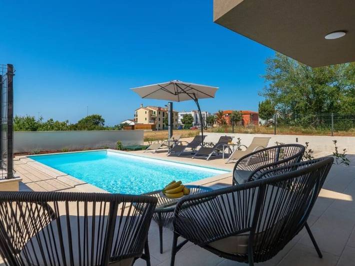 Villa pour 6 personnes, avec piscine à Novigrad - 4