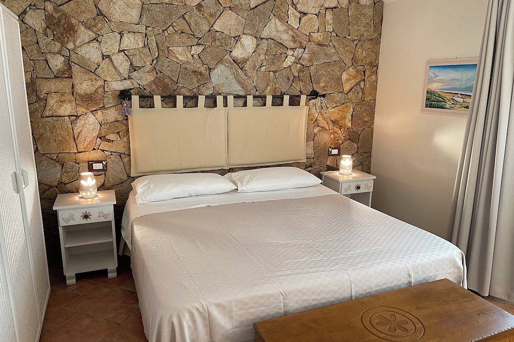 Entire apartment, Ada house charme in Chia in Chia, Domus De Maria