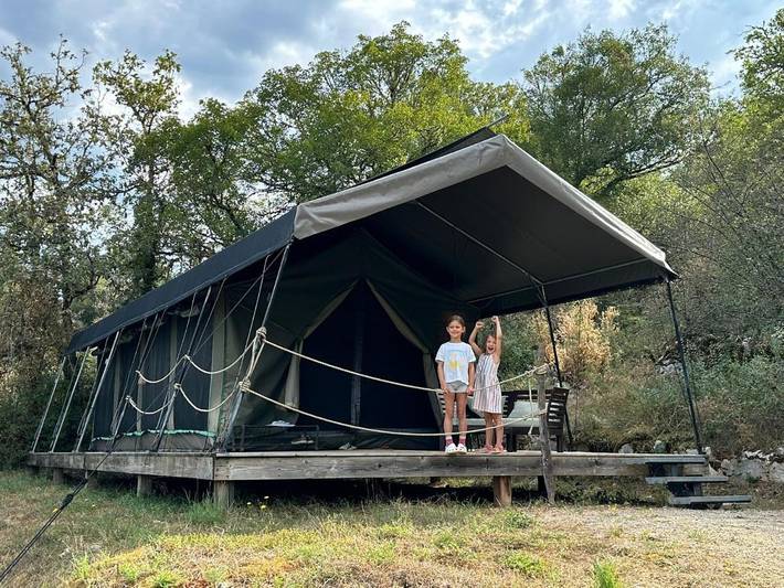 Gîte pour 6 personnes, avec vue ainsi que jardin et piscine à Sauliac-sur-Célé - 3