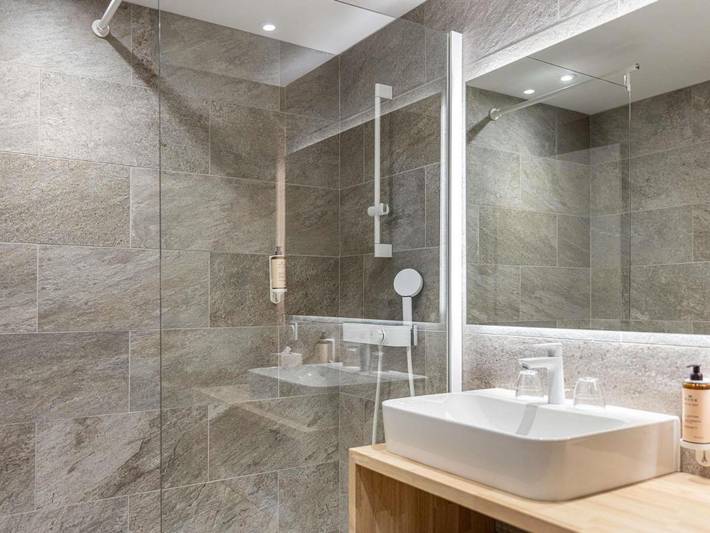 Hôtel pour 2 personnes, avec Jacuzzi et Terrasse ainsi que Jardin et Piscine