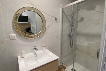 Appartement De Vacances pour 2 Personnes dans Saint-Quentin, Aisne, Photo 3