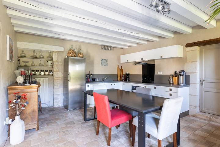 Chambre d'hôtes 'Destination Paisibleue' avec terrasse partagée, jardin partagé et Wi-Fi in Tavant, Vallée de la Loire