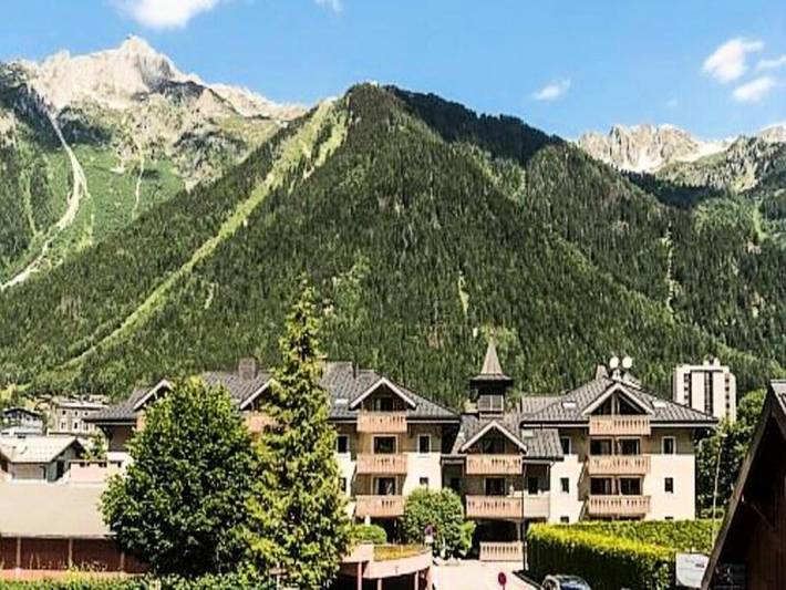 Gîte pour 6 personnes, avec piscine, adapté aux familles dans Gare De Chamonix Mont Blanc - 2