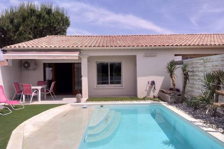 Villa pour 6 personnes, avec Terrasse et Jardin
